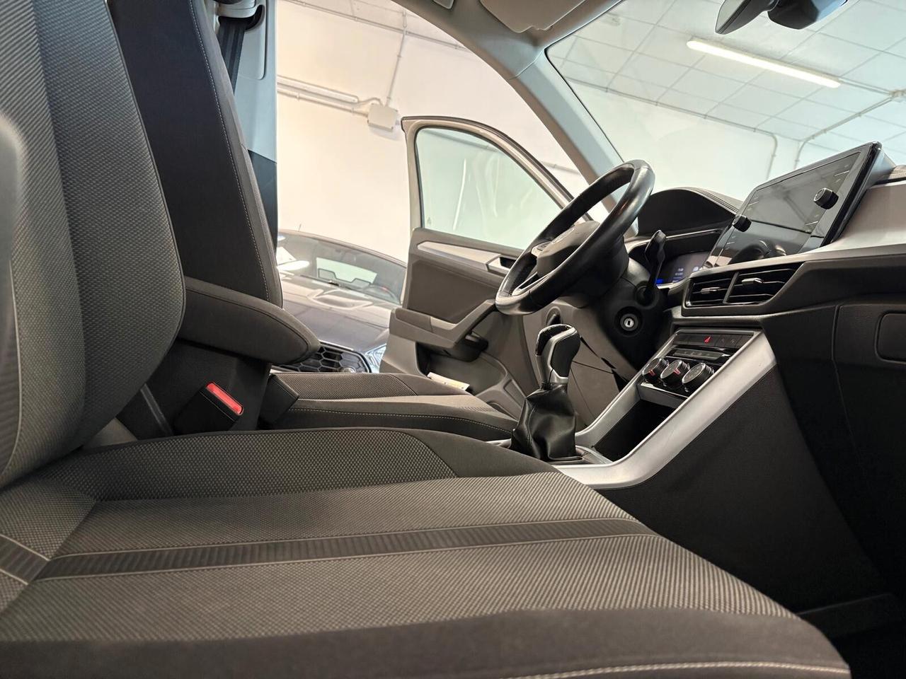 Volkswagen T-Roc LIFE 1.0 TSI 110 CV 6mt UNICO PR.