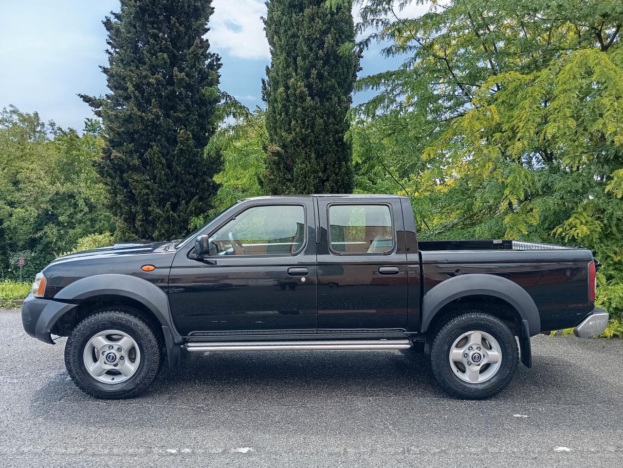 Nissan Navara 2.5 dCi 4 porte Double Cab Permute 4X4