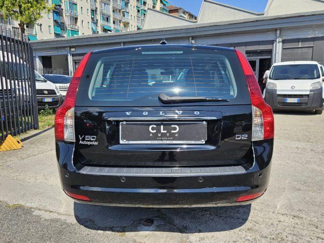 VOLVO V50 D2