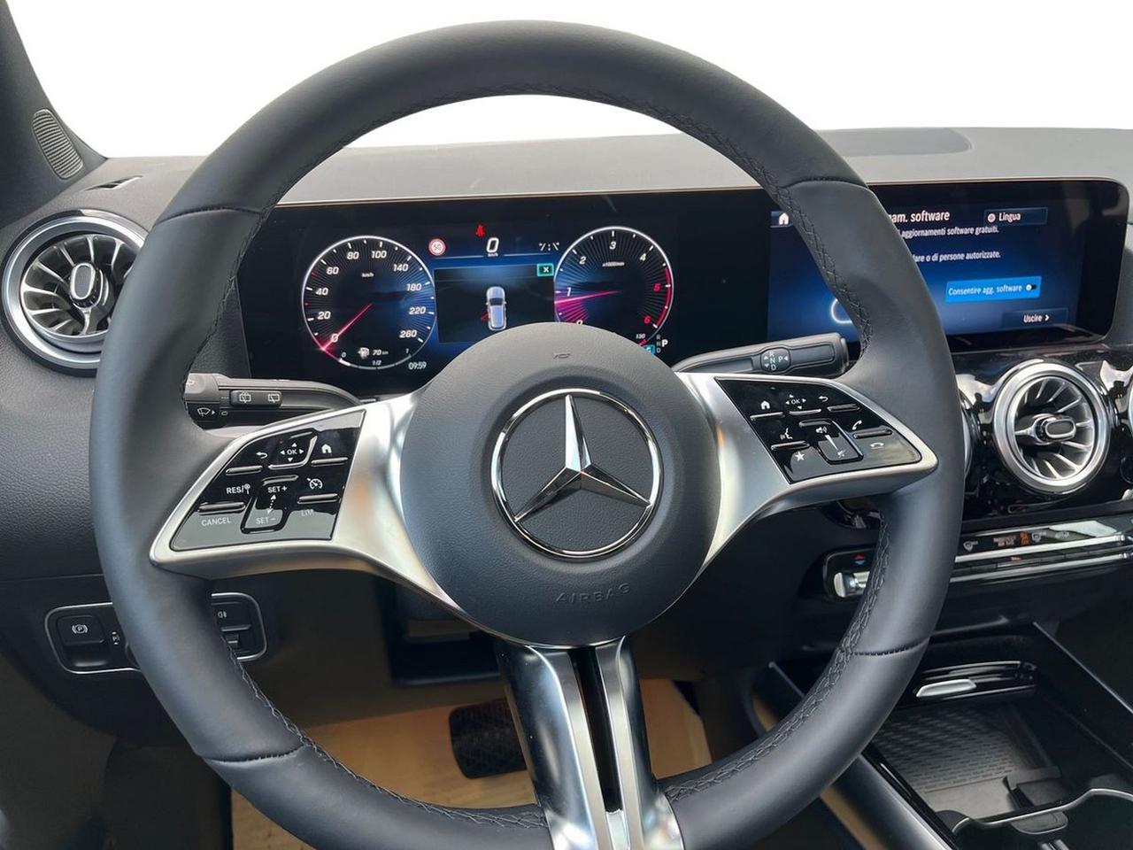 Mercedes-Benz GLA 200 d automatic