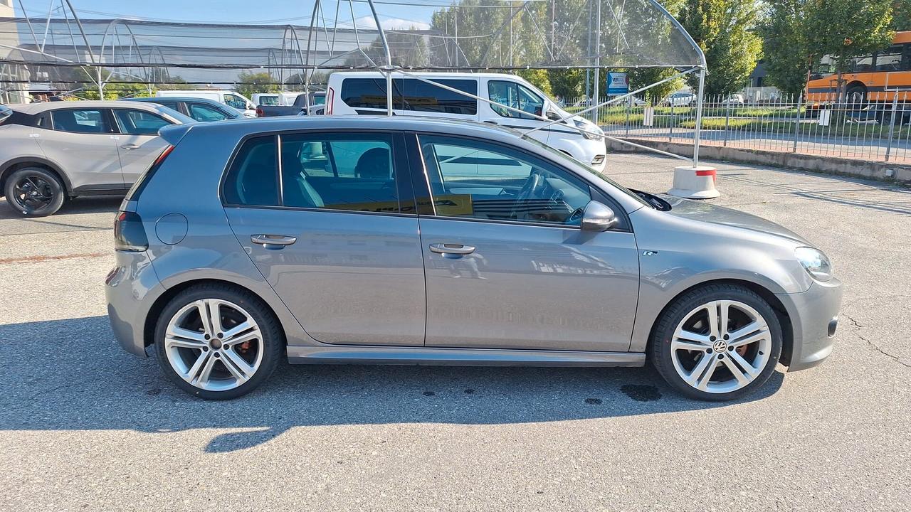 Volkswagen Golf 2.0 TDI 140CV DPF 5p. Highline SOLI 108000 KM R-LINE