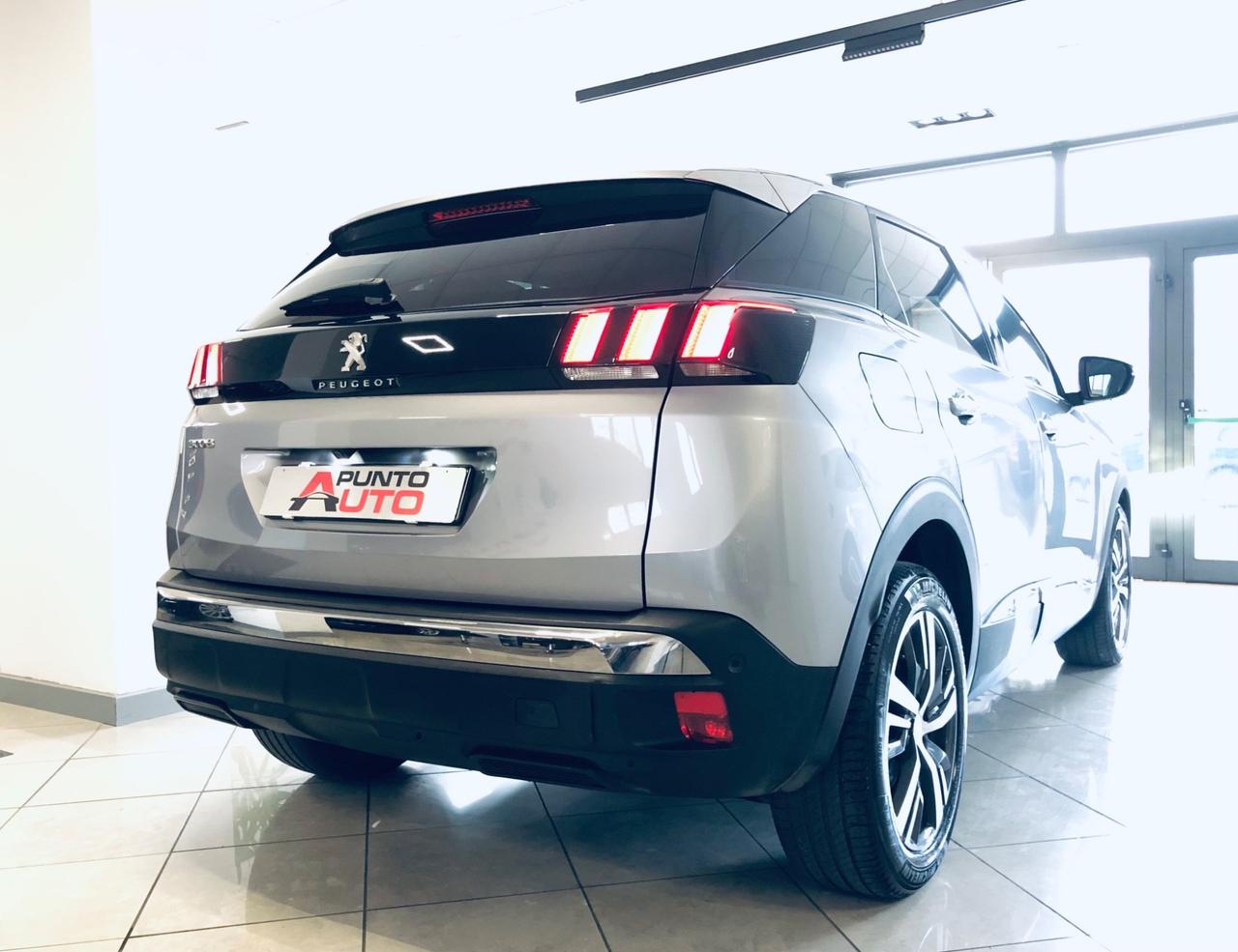 Peugeot 3008 1.5 HDI ALLURE PELLE-TELECAMERA