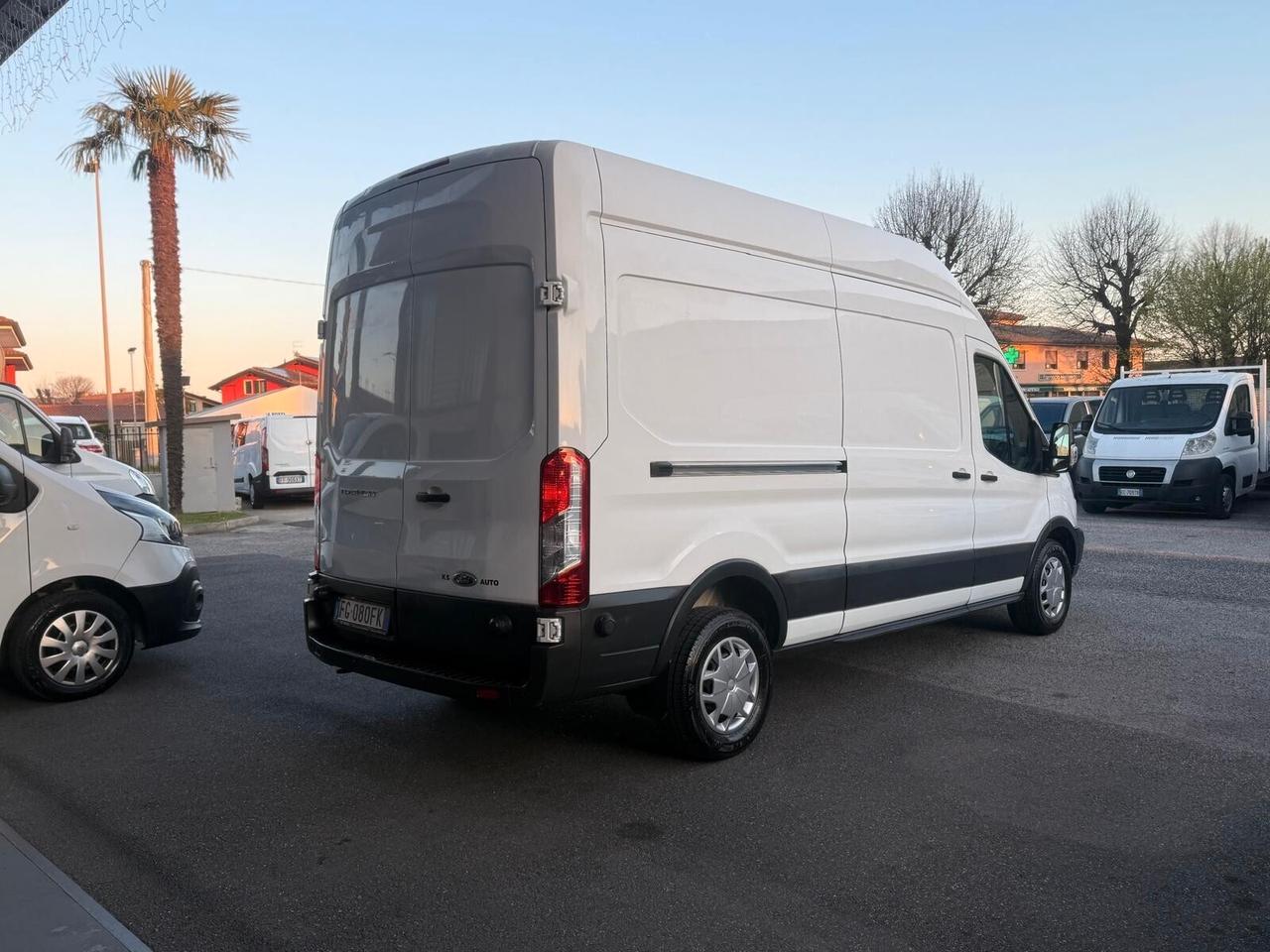 Furgone FORD Transit 330 2.0TDCi Eco Blue Trend Passo medio, Tetto alto