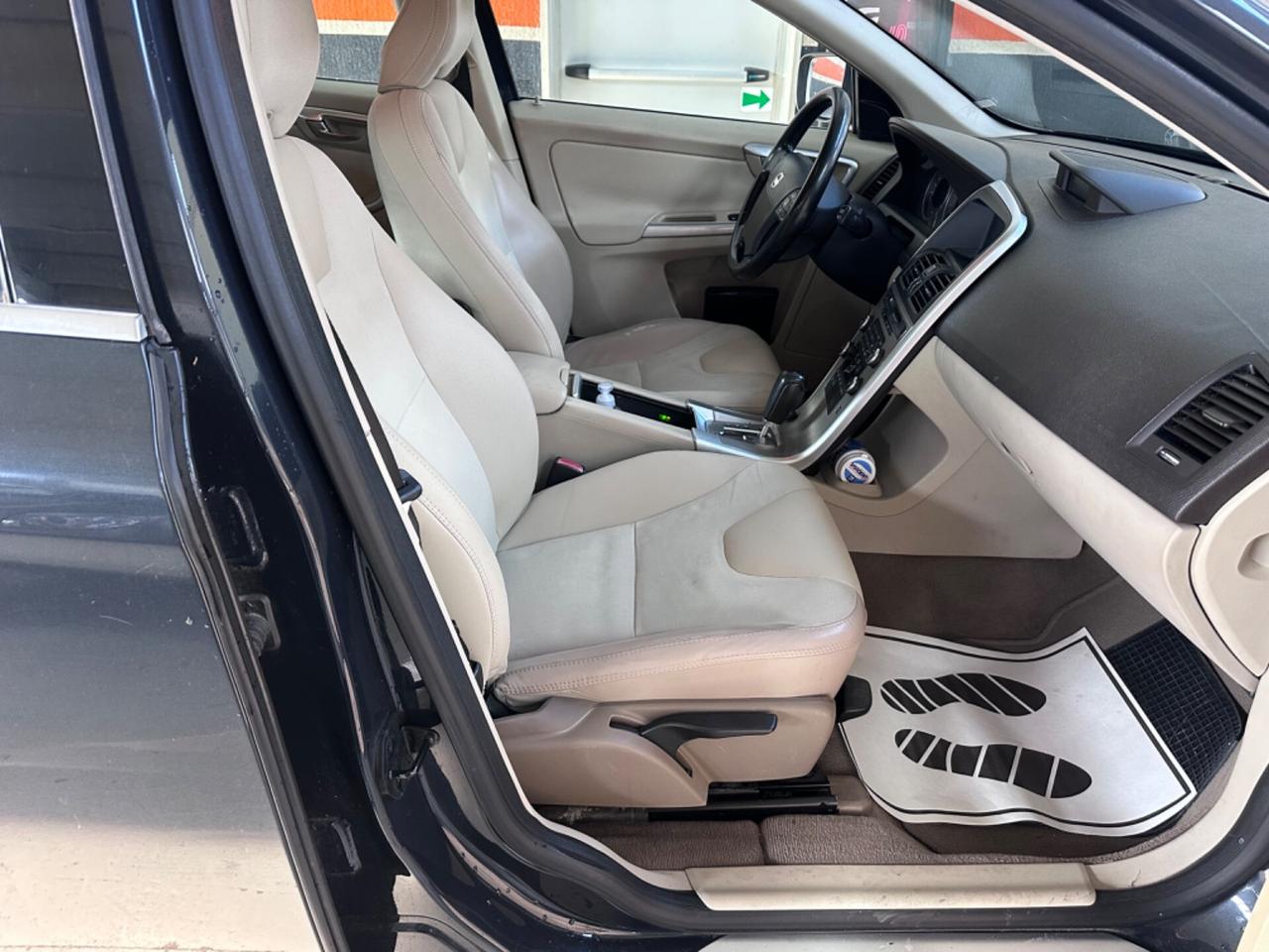 Volvo XC 60 XC60 2.4 D Momentum