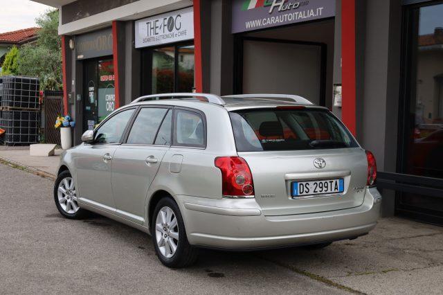 TOYOTA Avensis 2.0 D-4D 16V Station Wagon TAGLIANDATA CLIMATRONIC