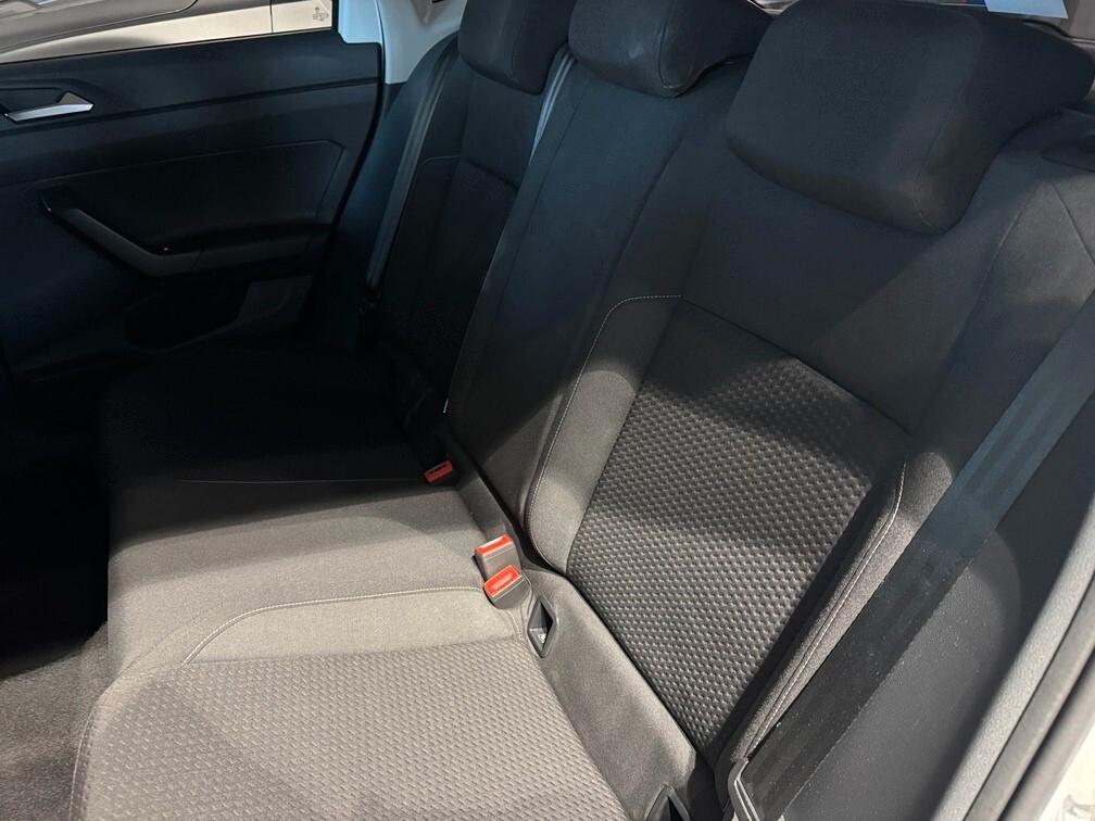 Volkswagen Polo 5p 1.0 tsi Comfortline 95cv App conn 15" Neopat