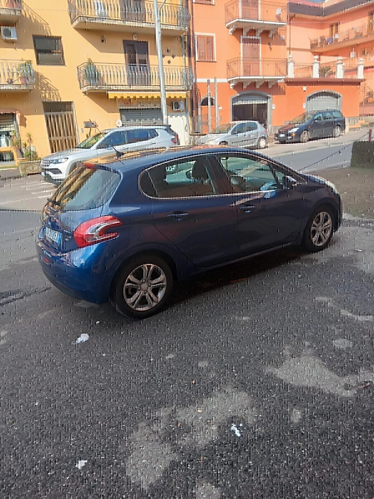 Peugeot 208 1.6 e-HDi 92 CV Stop&Start 5 porte Allure