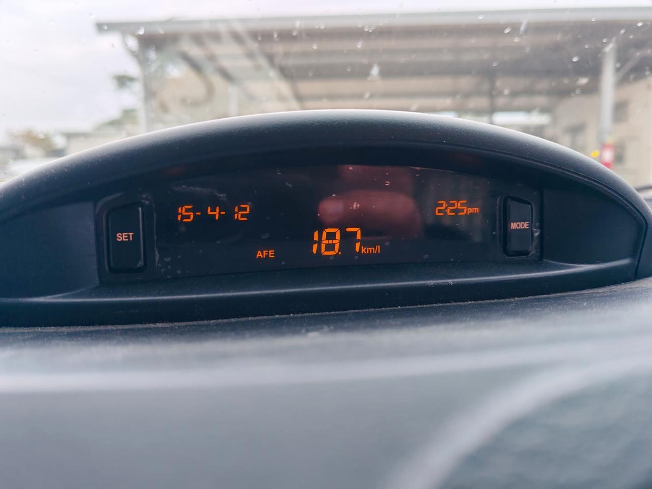 Mahindra Quanto C8 2.2 4WD N1