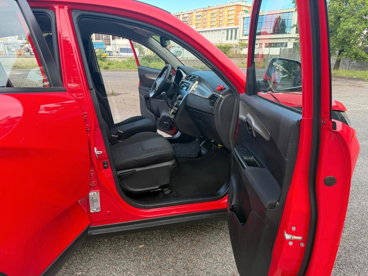 Mahindra KUV100 1.2 VVT K8