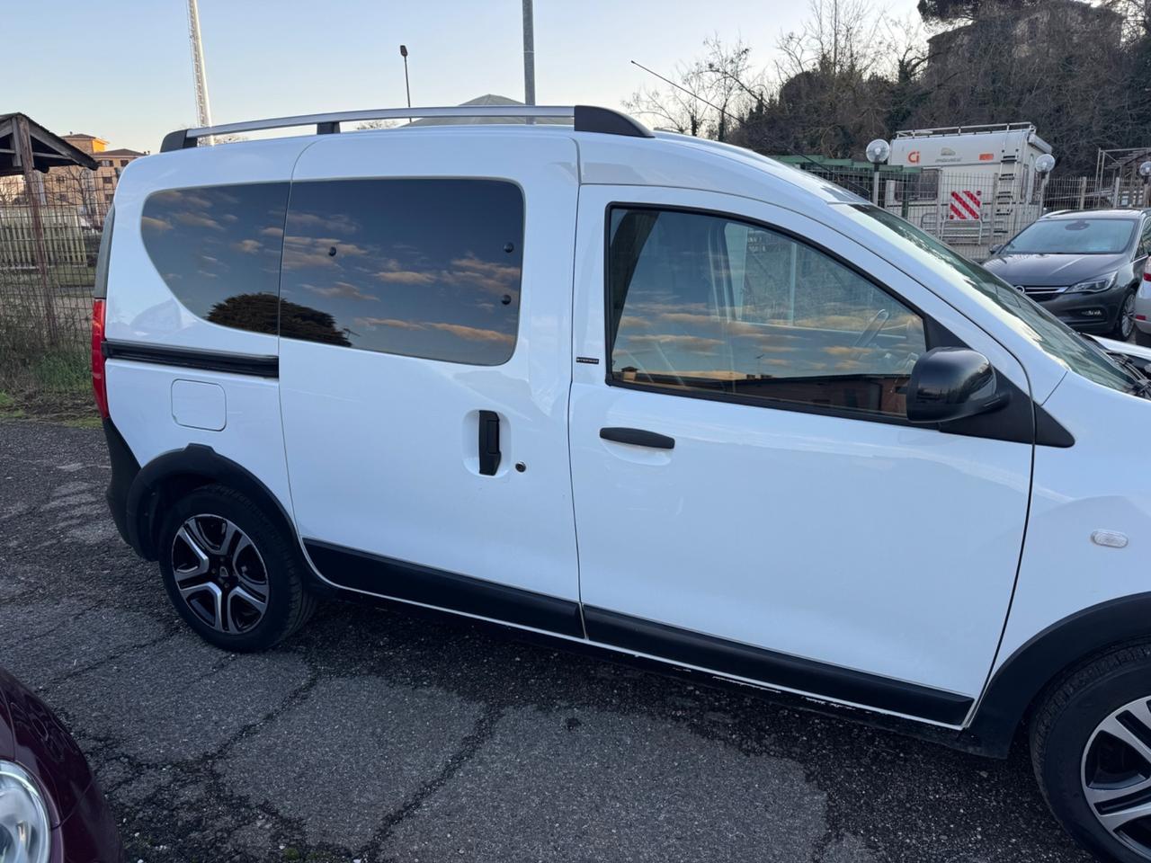 Dacia Dokker STEPWAY 1.5 dCi 8V 90CV Start&Stop Comfort