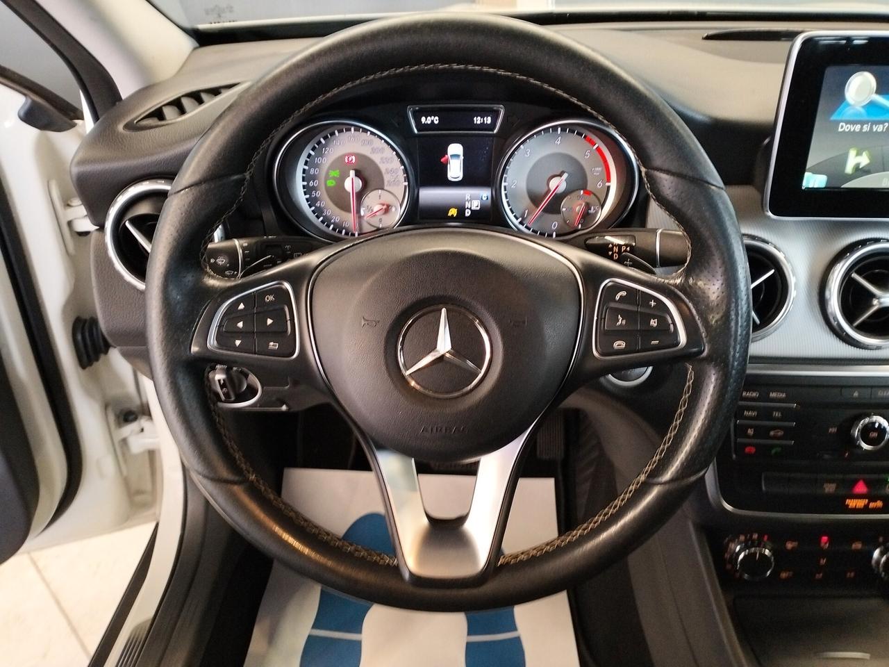 Mercedes-benz GLA 200 d Automatic Sport - NEOPATENTATI