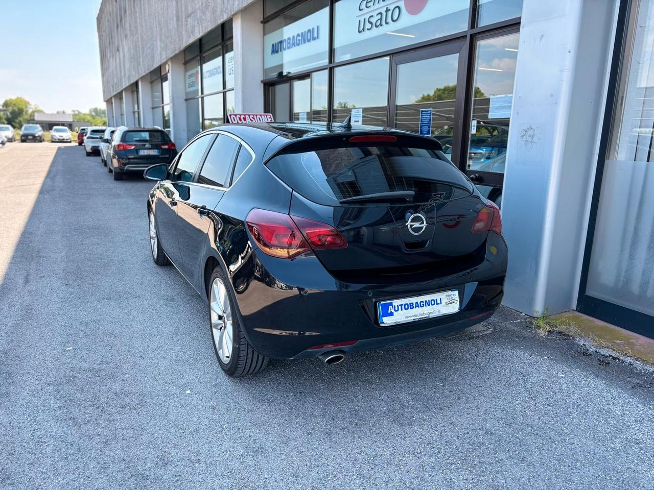 Opel Astra COSMO 1.4 Turbo 140 CV 5 porte