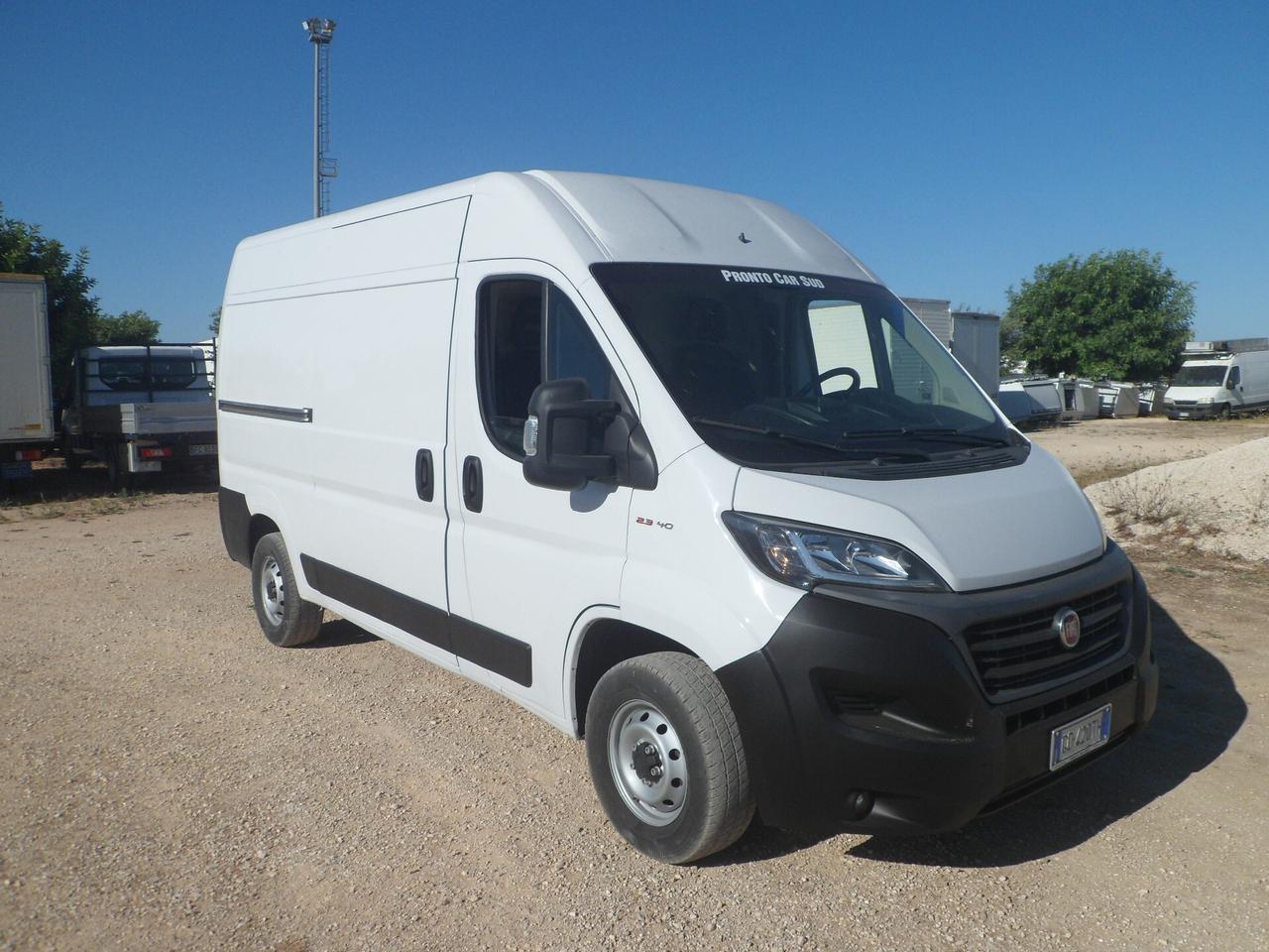 Fiat Ducato furgone medio alto