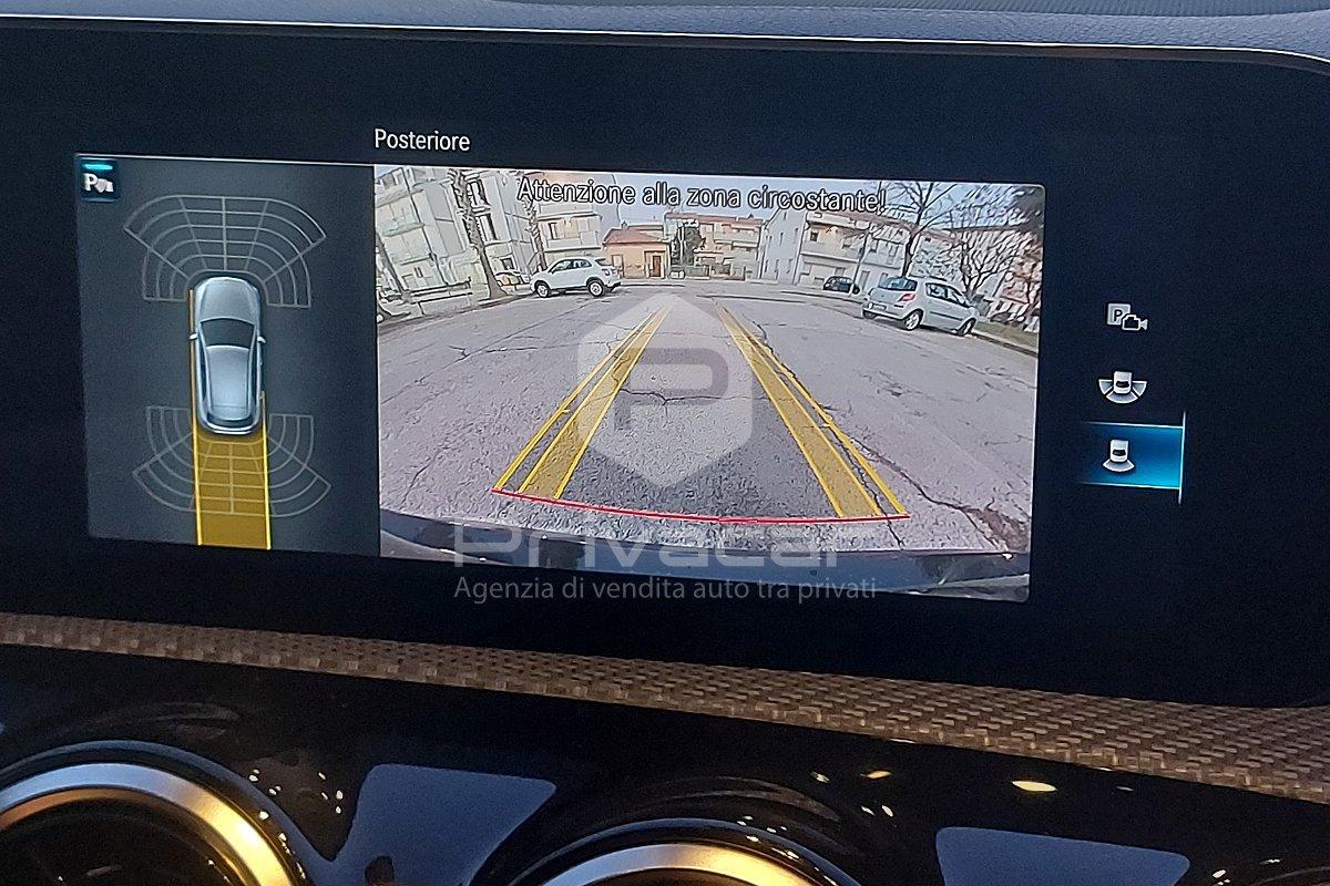 MERCEDES A 180 d Automatic Business