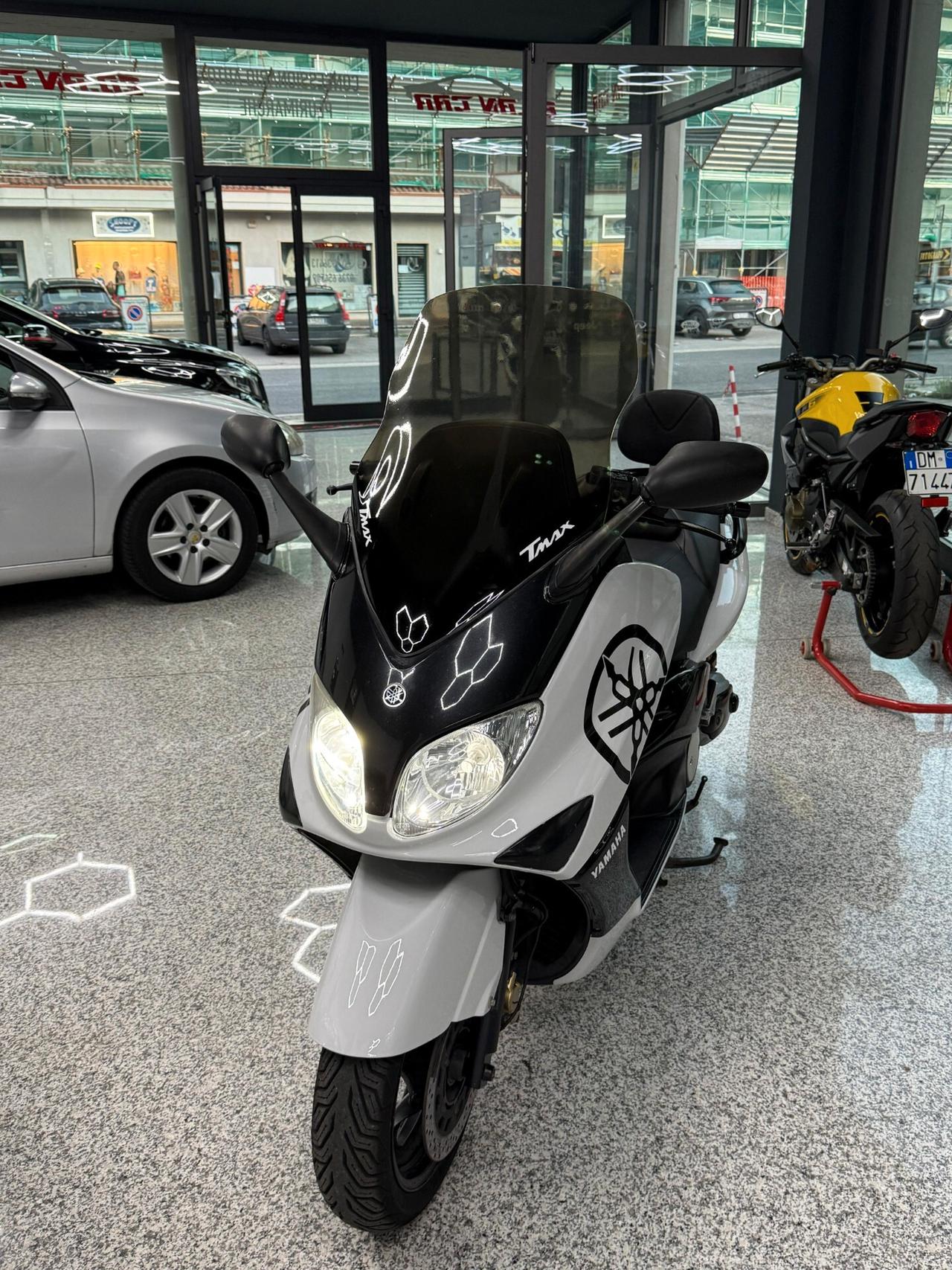 Yamaha TMAX