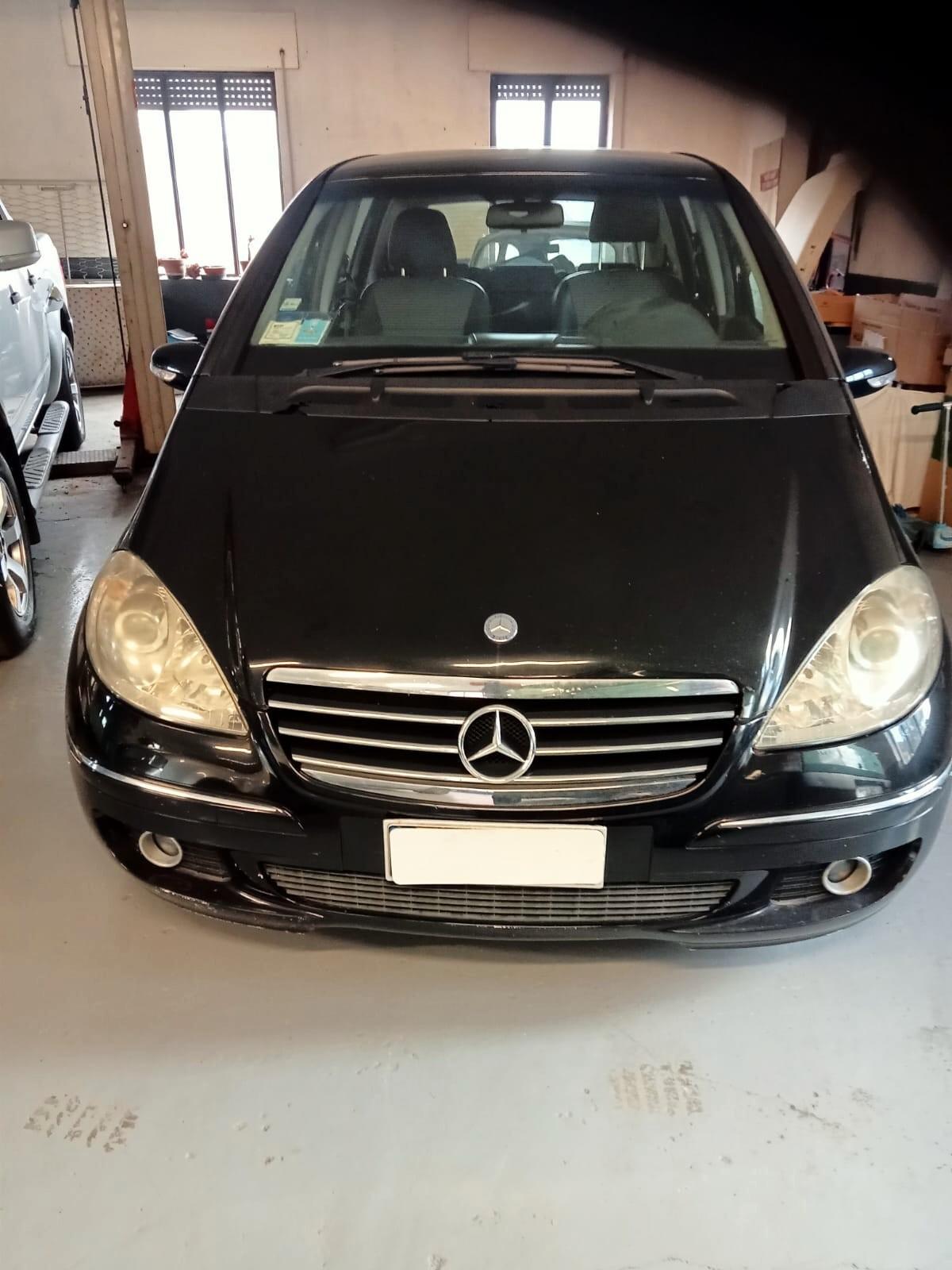 classe a 200 in vendita per esportazione