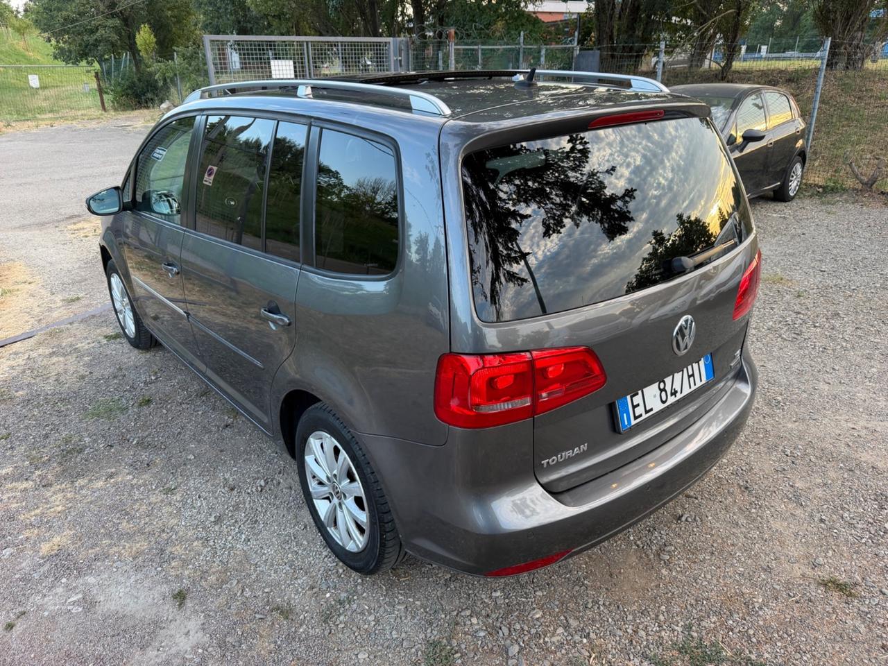 Volkswagen Touran Business 1.4 DSG Highline EcoFuel