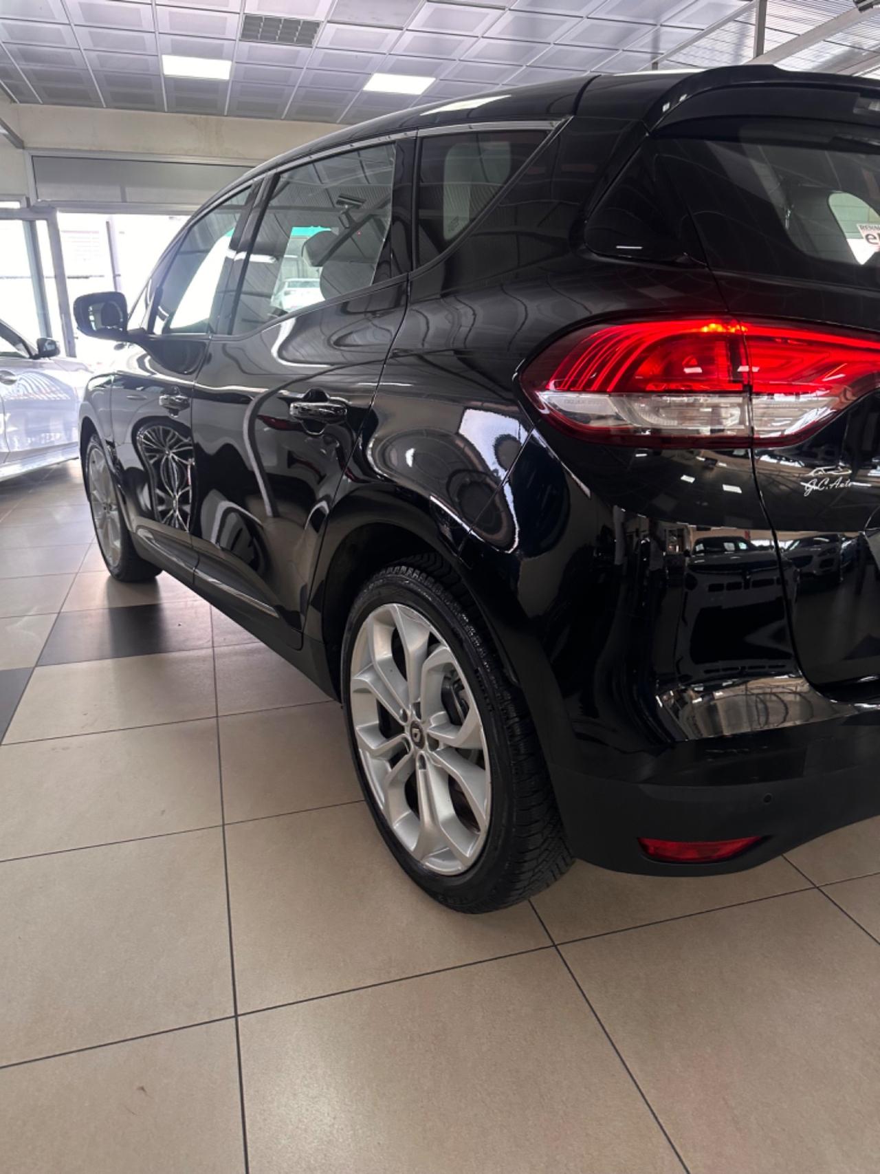 Renault Scenic Scénic dCi 8V 110 CV EDC Energy Sport Edition2