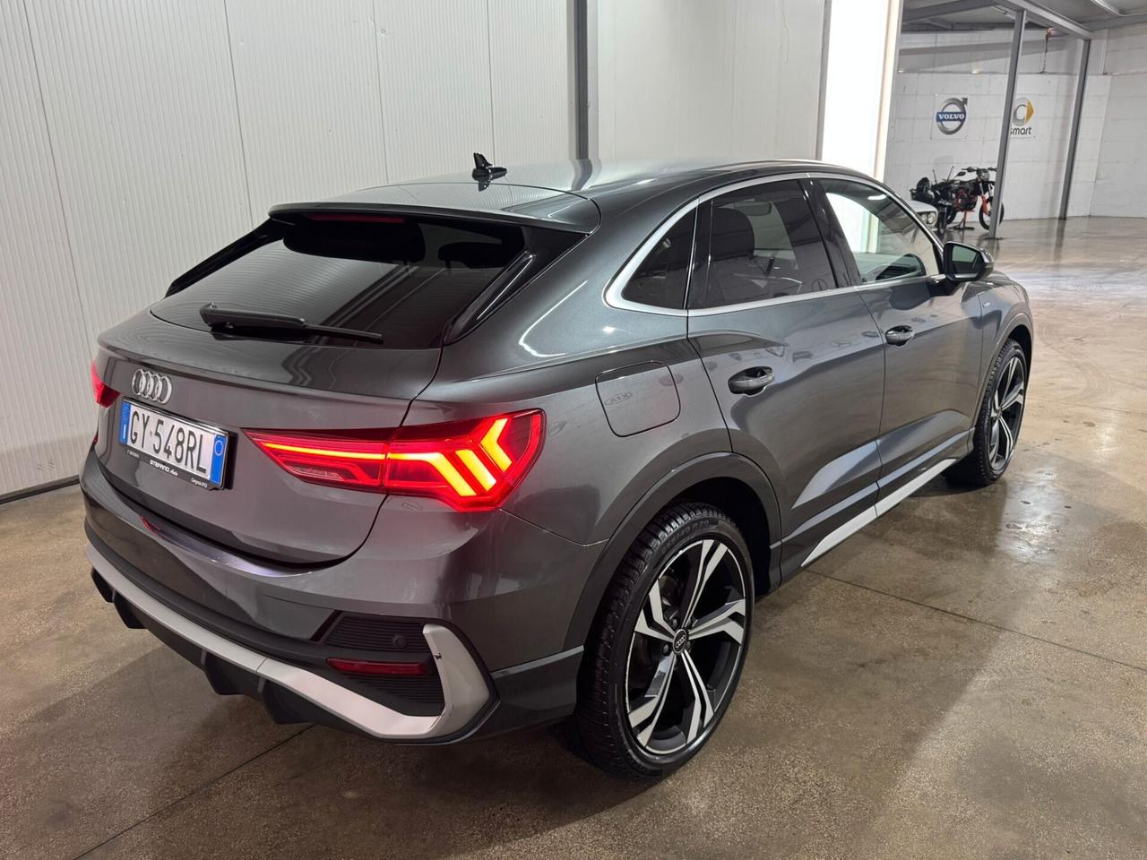 Audi Q3 35 TDI S tronic