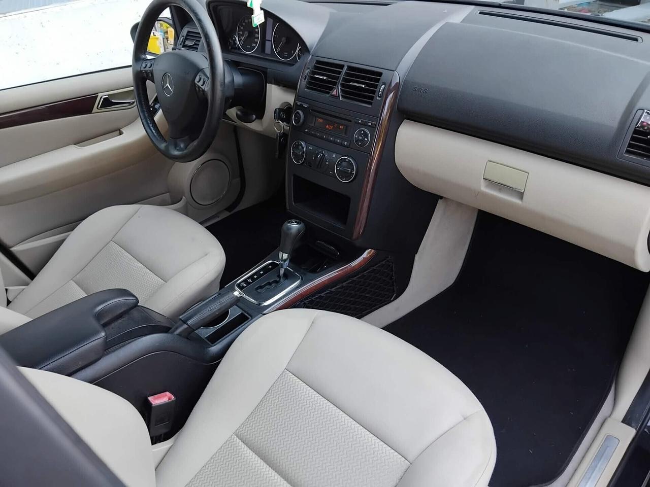 Mercedes-benz A 180 automatica