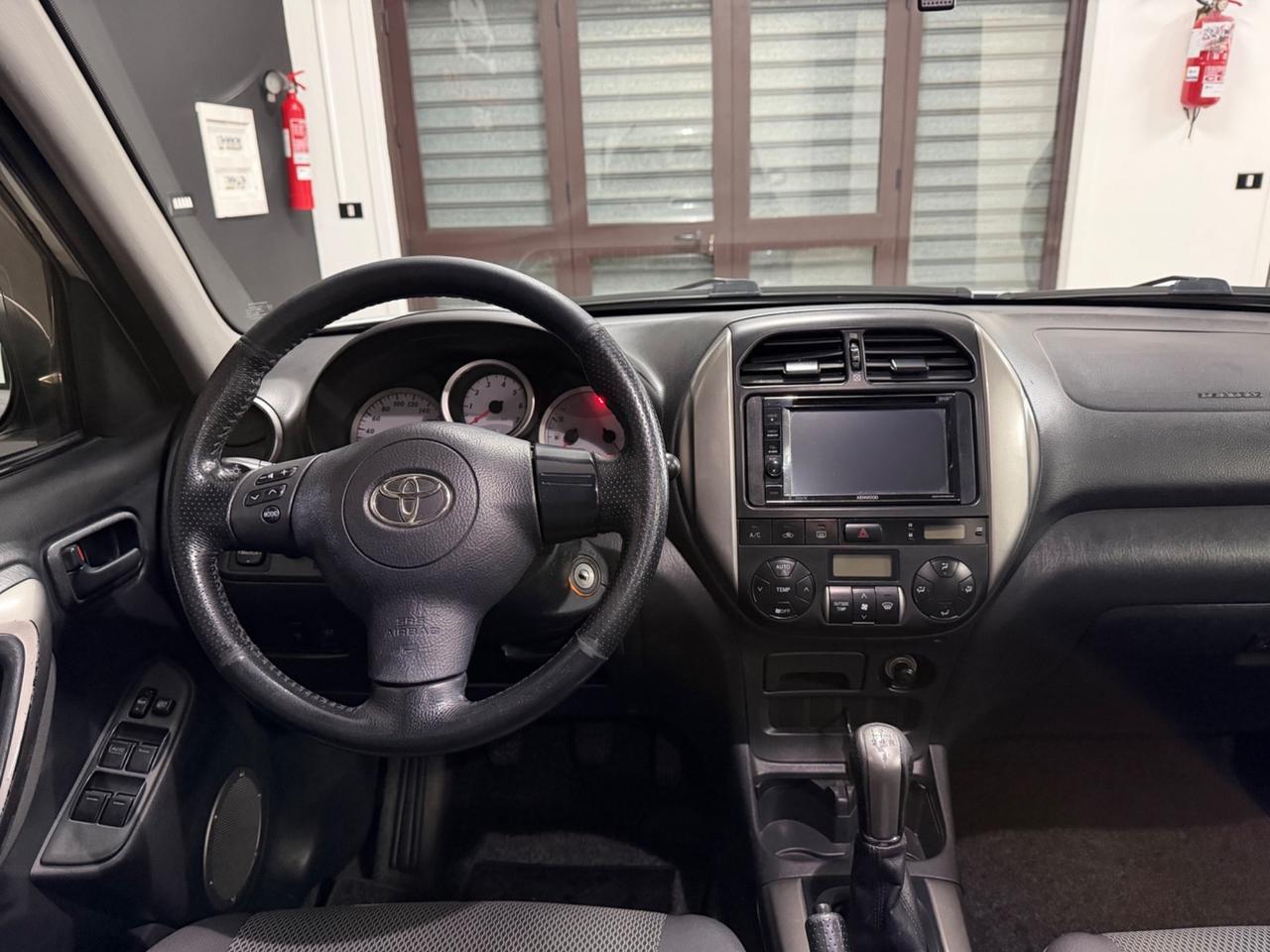 TOYOTA RAV 4 2.0 D-4D (116) Sol 2005
