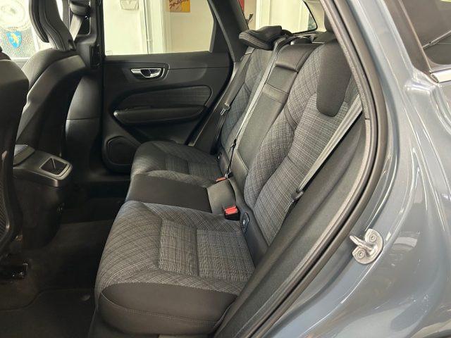 VOLVO XC60 B4 (d) AWD automatico Core