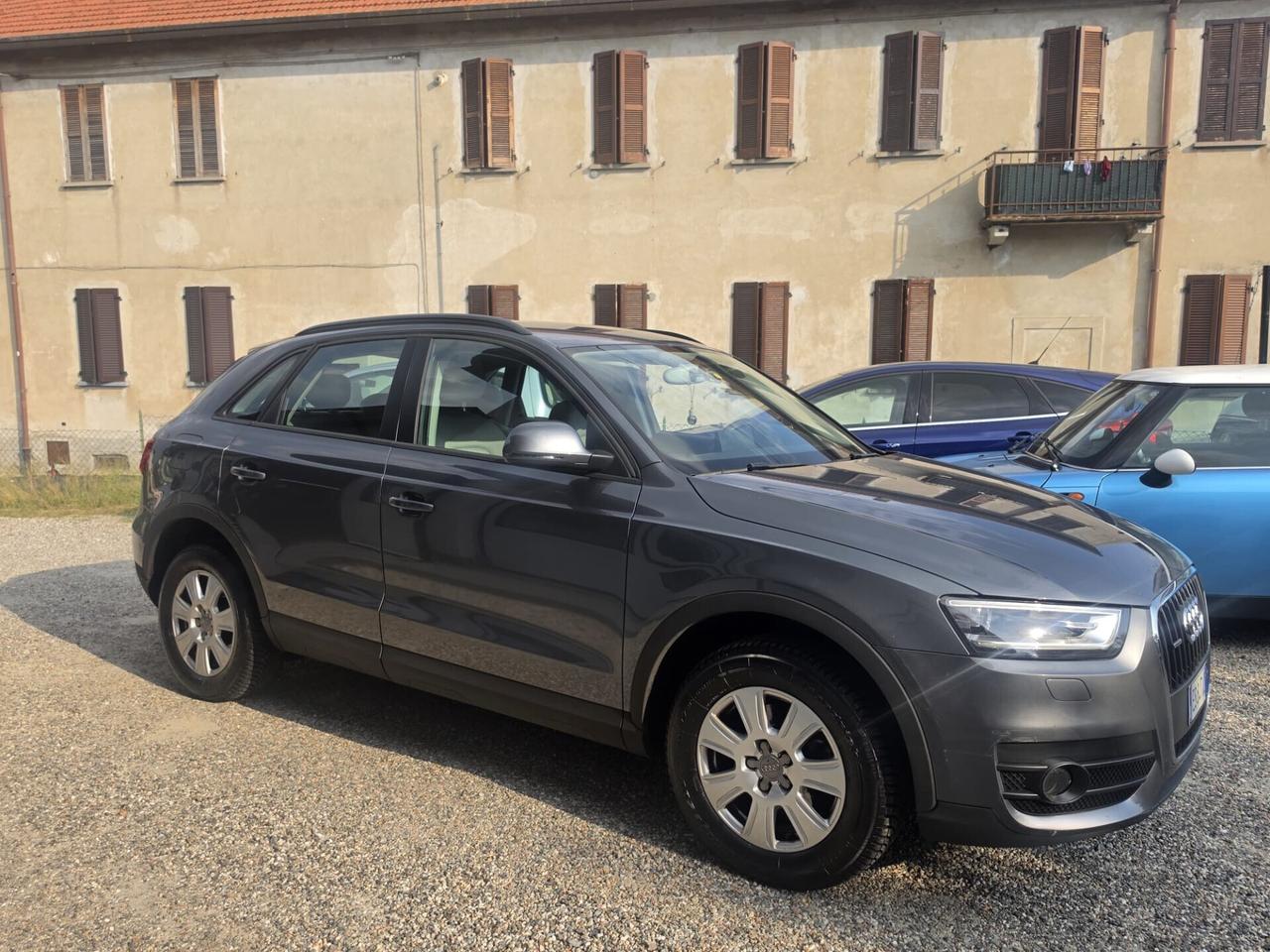 Audi Q3 2.0 TDI quattro S tronic Business Plus