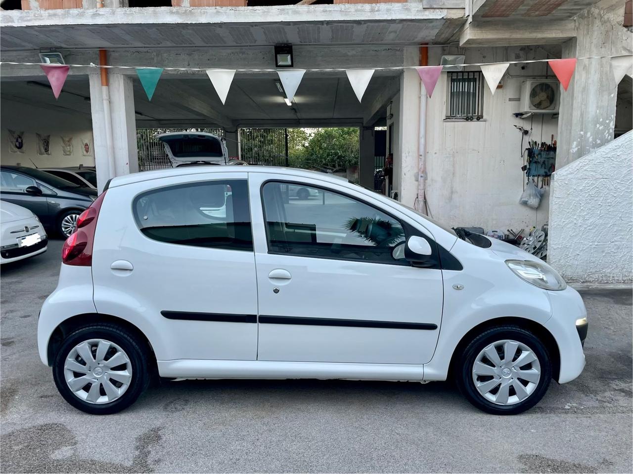 Peugeot 107 1.0 68CV 5p. Superga full optional dal nord Italia