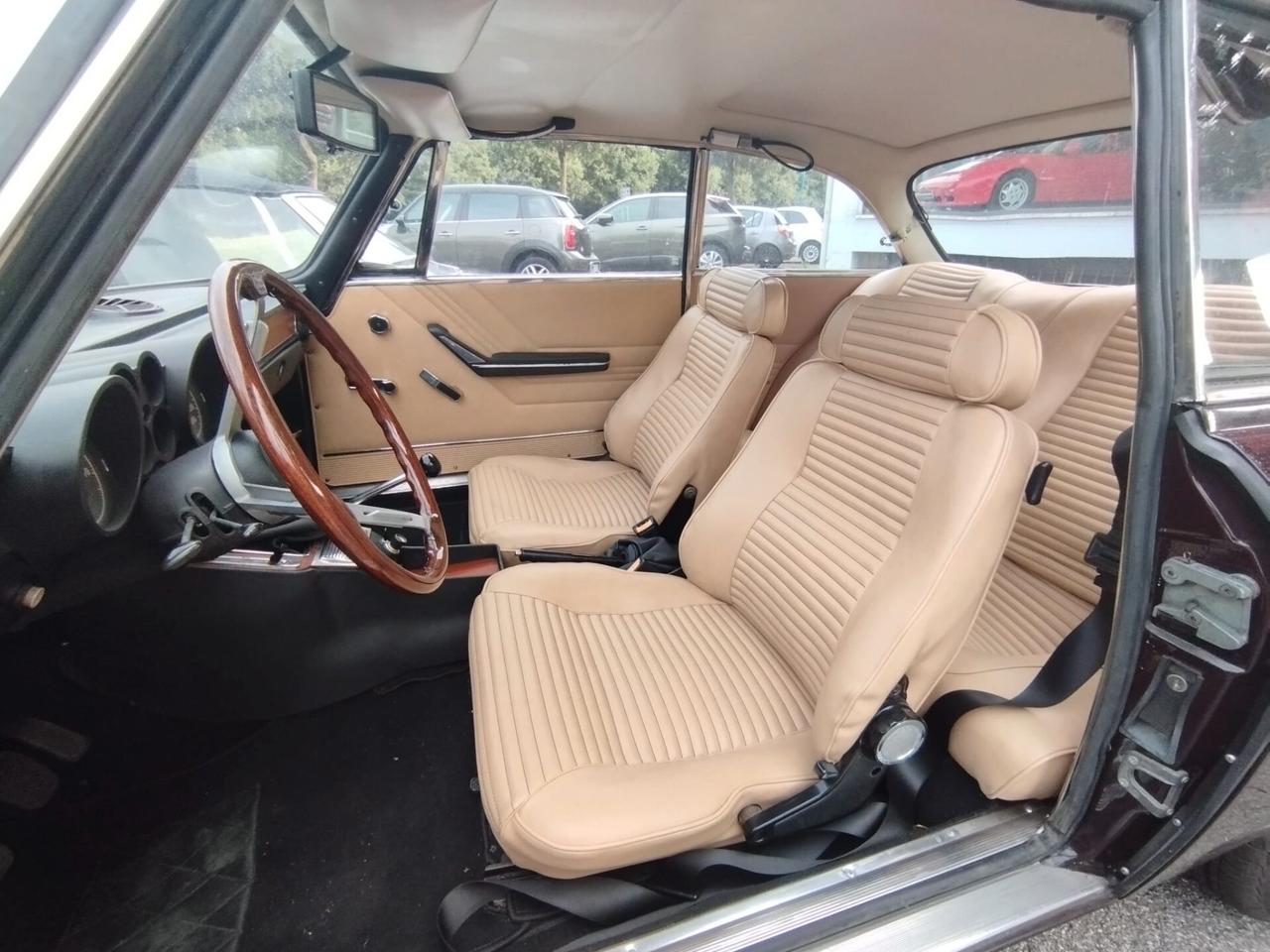 Alfa Romeo GT 1300 Unificata