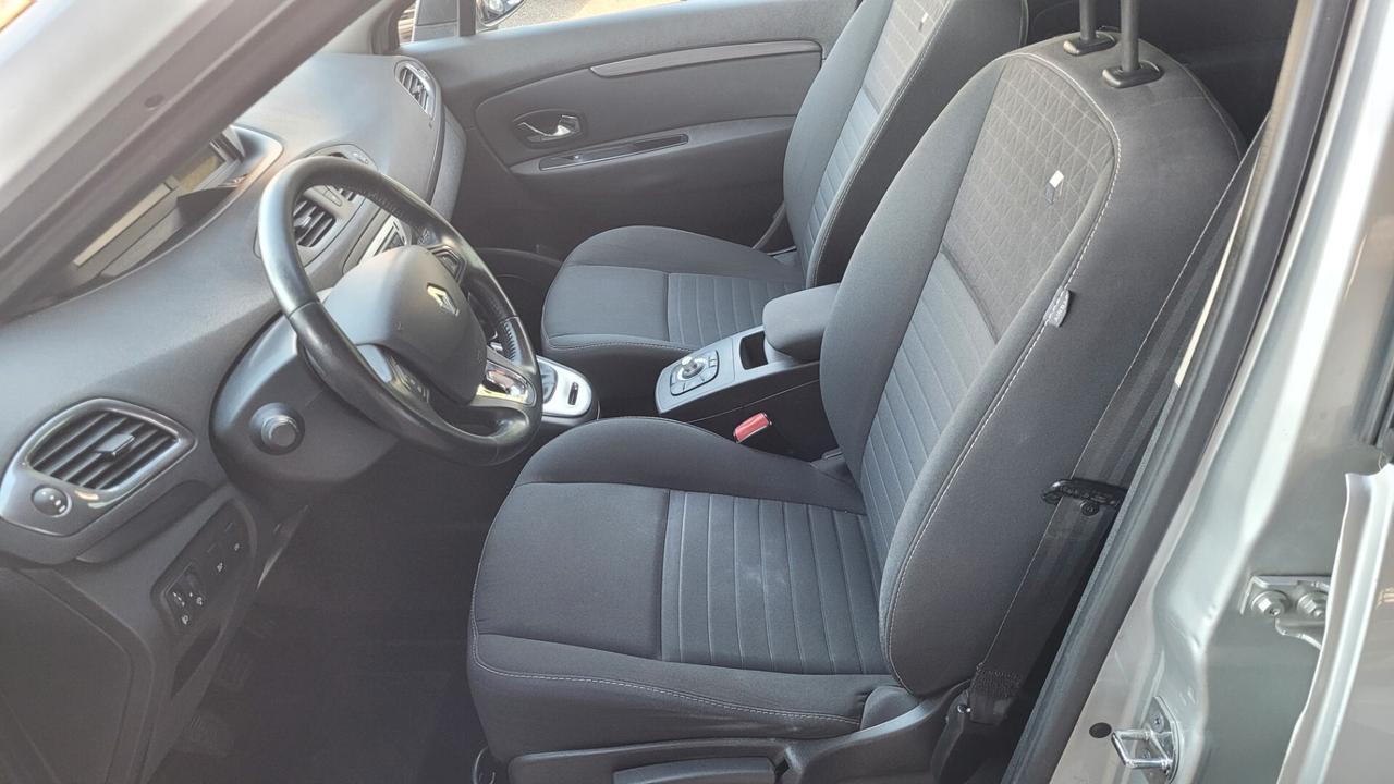 Renault Scenic XMOD 1.5 DIESEL ..