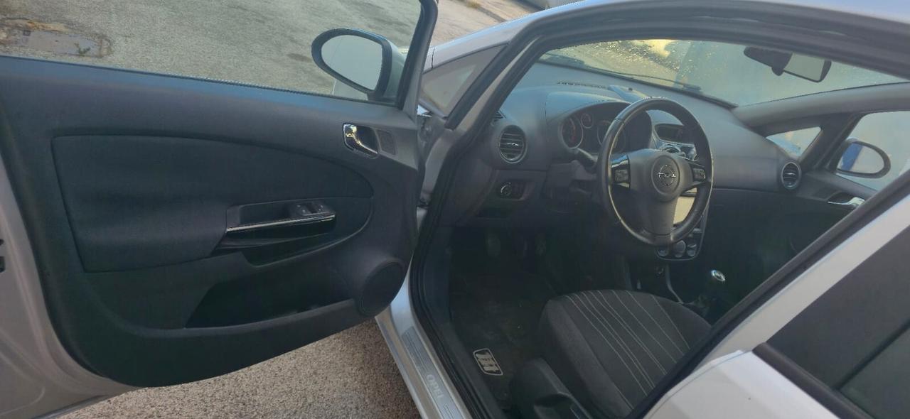 Opel Corsa 1.2 5 porte Elective