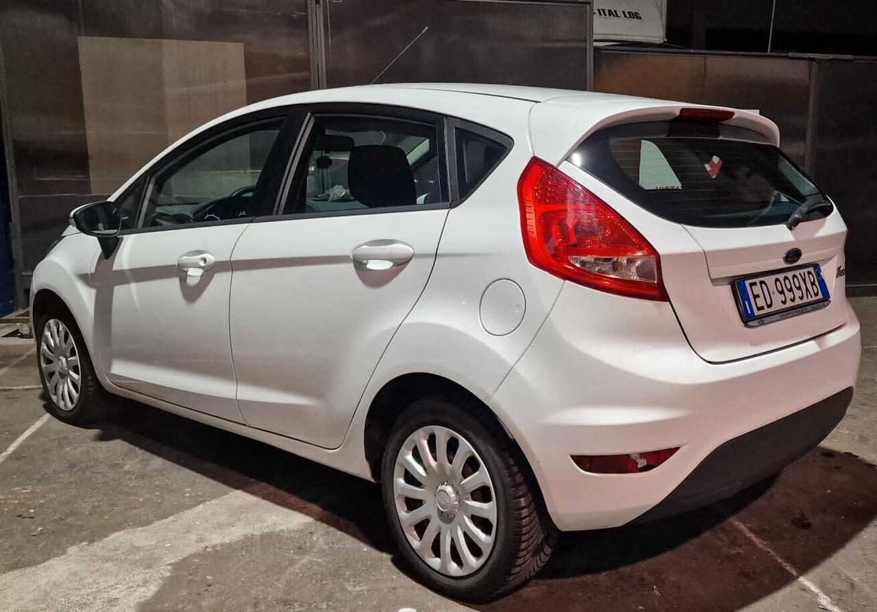 Ford Fiesta 1.4 5 porte Bz.- GPL Titanium