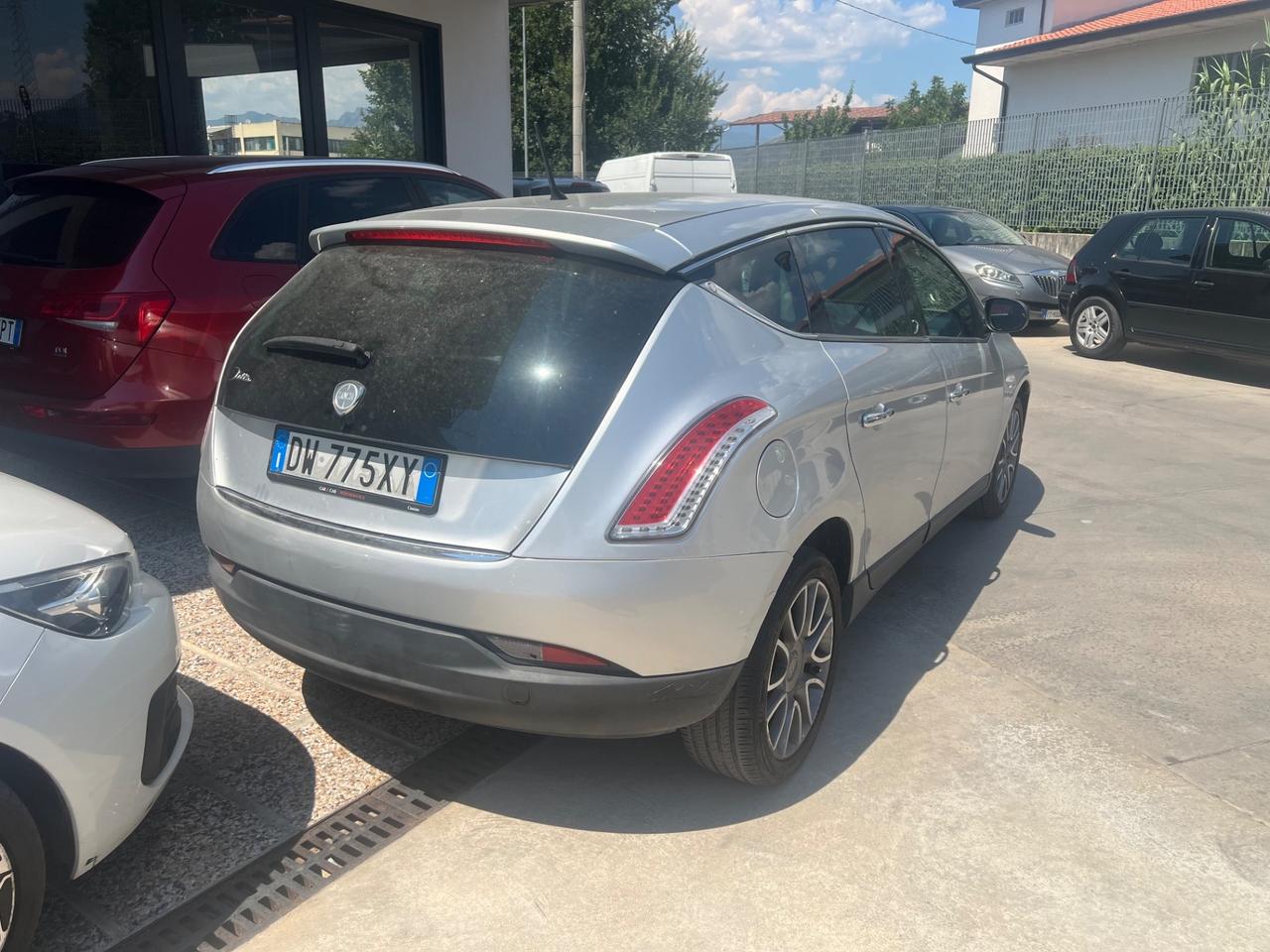 Lancia Delta 1.6 MJT DPF Argento