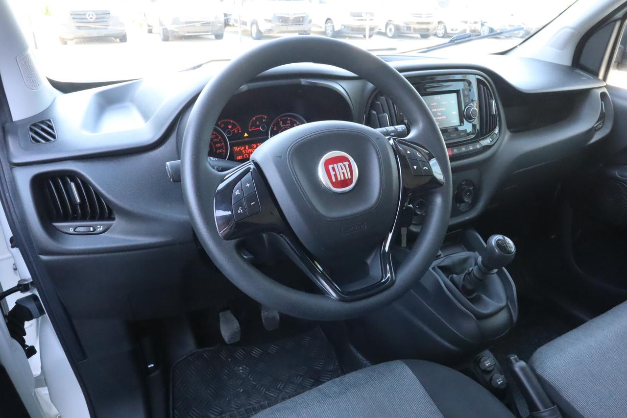 DOBLO 1.6 JTDM 105 CV 3 POSTI GANCIO DI TRAINO CAMERA