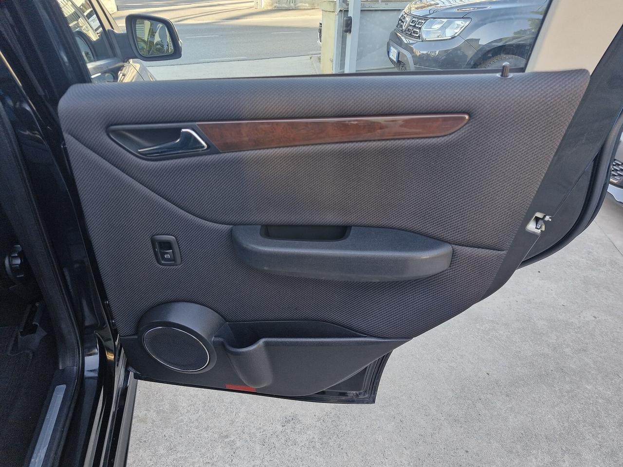 MERCEDES CLASSE A160 BlueEFFICIENCY GPL ANNO 2012