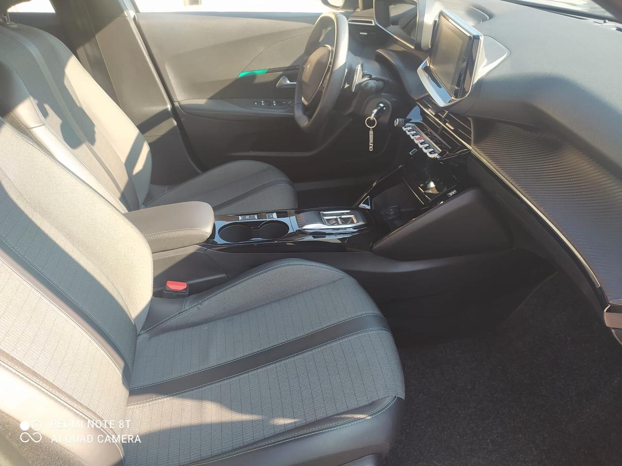Peugeot 2008 BlueHDi 130 S&S EAT8 Allure