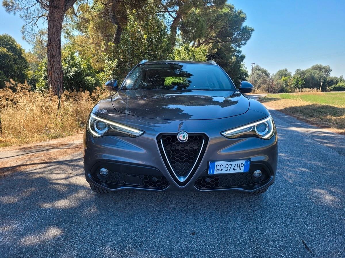 Alfa Romeo Stelvio 2.2 Turbodiesel 190 CV AT8 Q4 Business