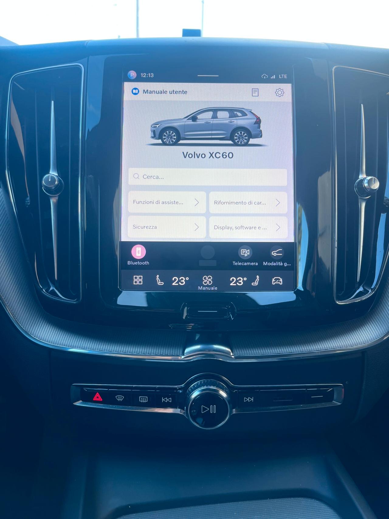 Volvo XC60 B4 automatico Plus Dark N1