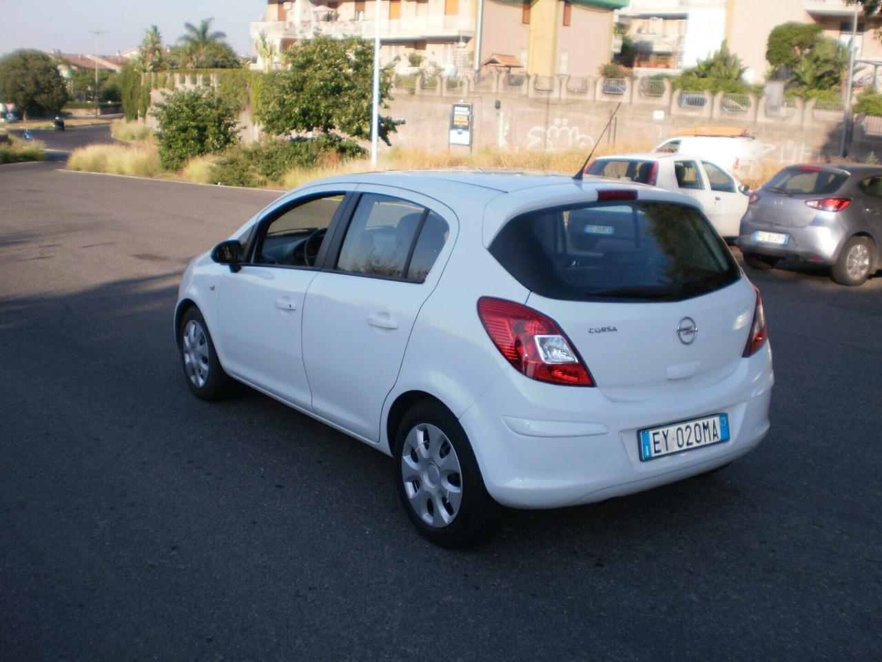Opel Corsa 1.2 5 porte Cosmo GPL PELLE