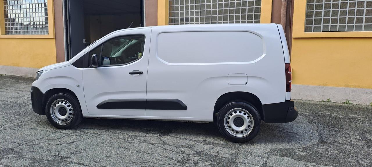 PEUGEOT PARTNER 1.5 B.HDI 102 CV PC PREMIUM - KM. 31.000 CERTIFICATI - PRONTA CONSEGNA - APPENA TAGLIANDATO!+IVA