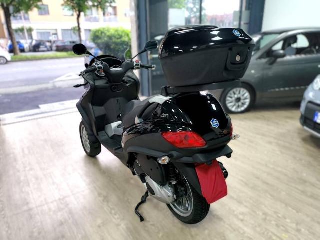 Piaggio MP3 MP3 300 ie LT - 2013