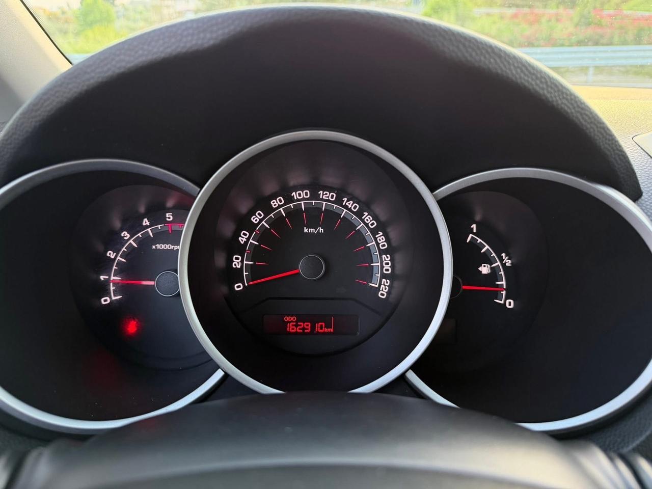 Kia Venga 1.4 CRDi 90CV my word