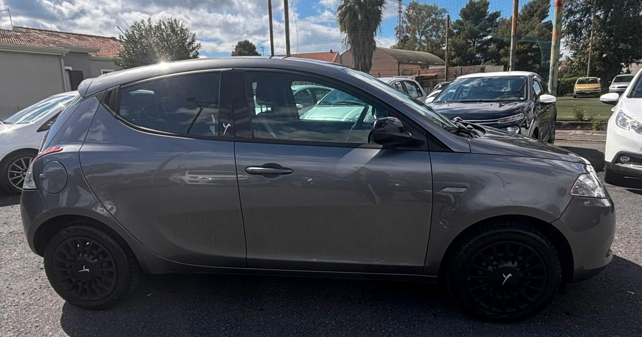 Lancia Ypsilon 1.3 MJT 16V 95 CV 5 porte S&S Elefantino