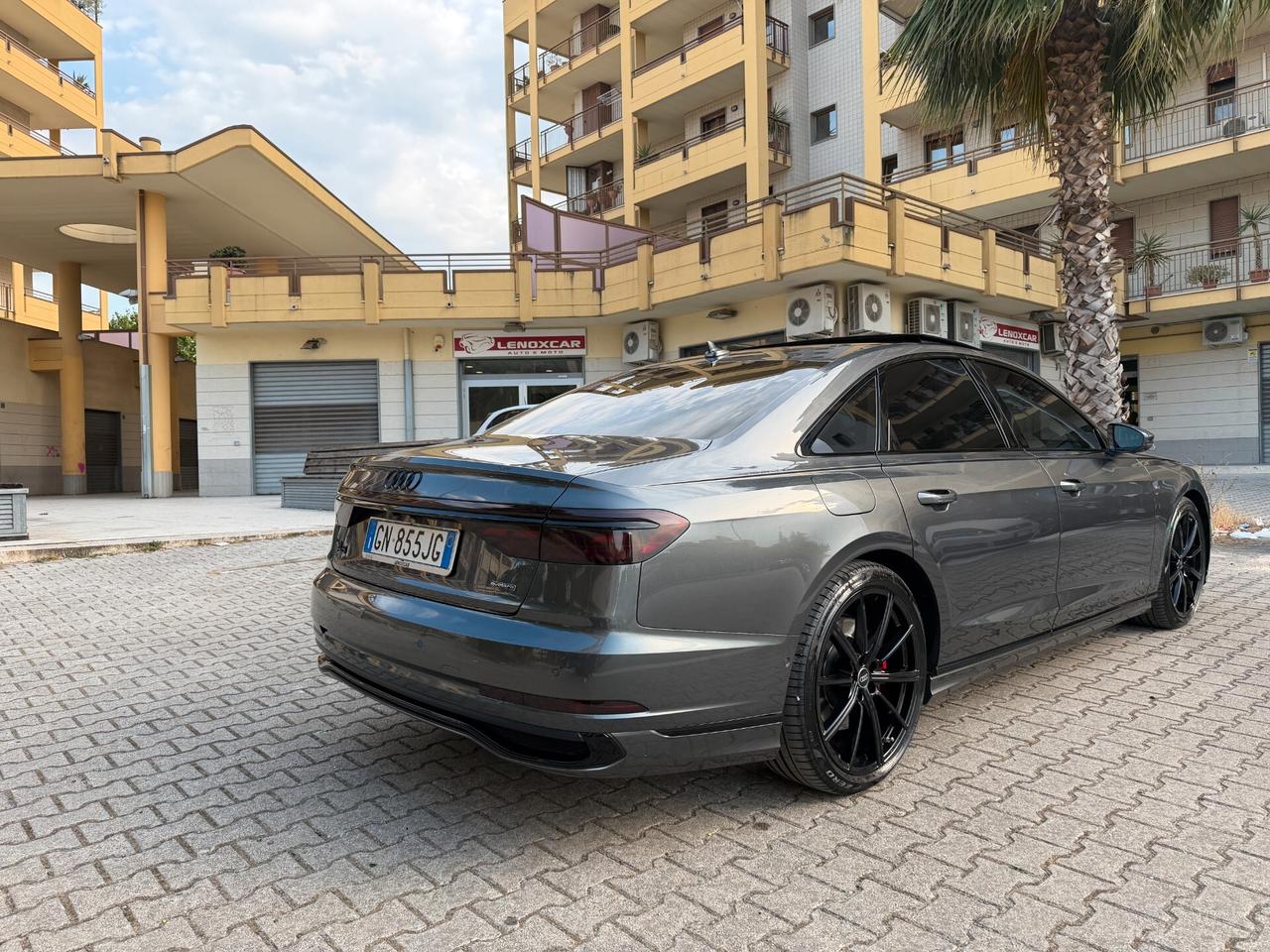 Audi A8 S8 TFSI quattro tiptronic s-line
