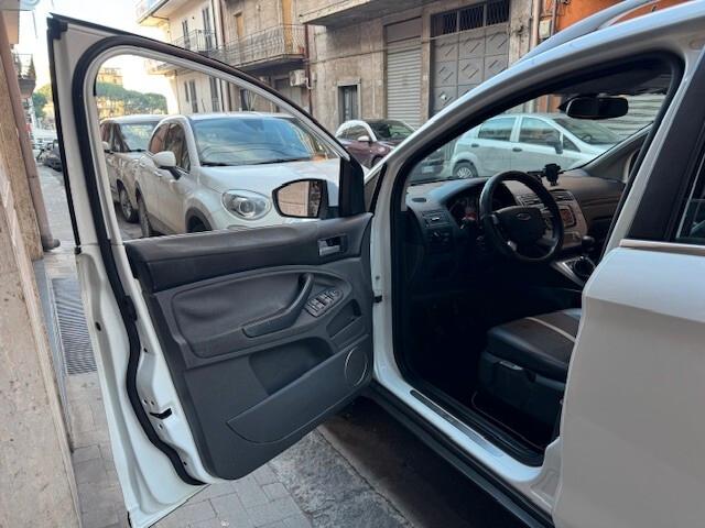 Ford Kuga 2.0 TDCi 136 CV 4WD Titanium