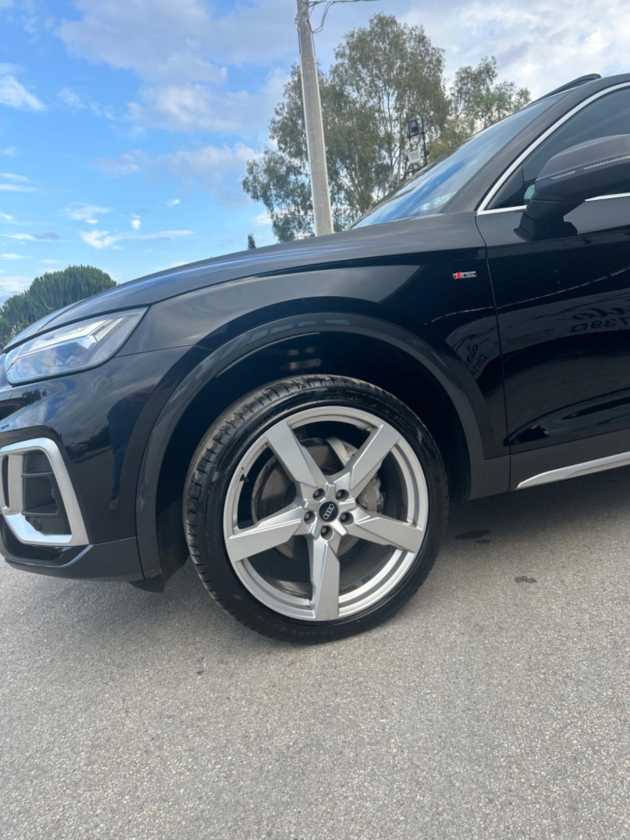 Audi Q5 40 TDI 204 CV quattro S tronic S line tua a 529€ al mese