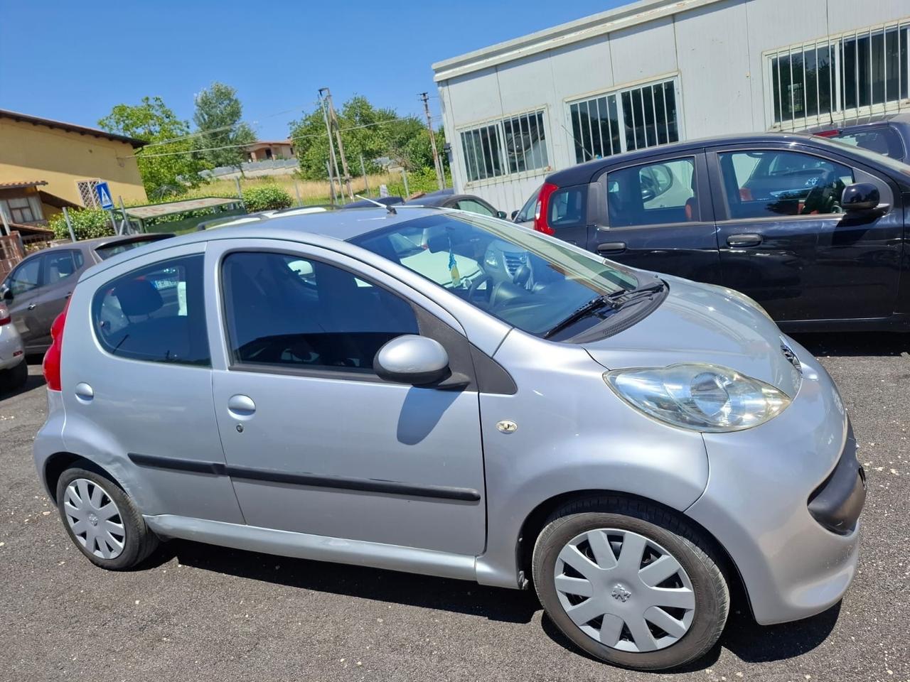 Peugeot 107 1.0 68CV 5p. Sweet Years NEOPATENTATI