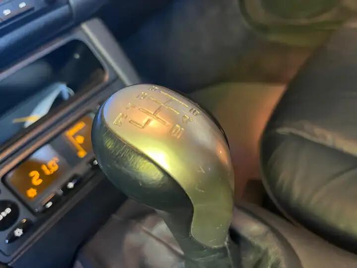 Porsche 911 996 Carrera 2 Coupe manuale