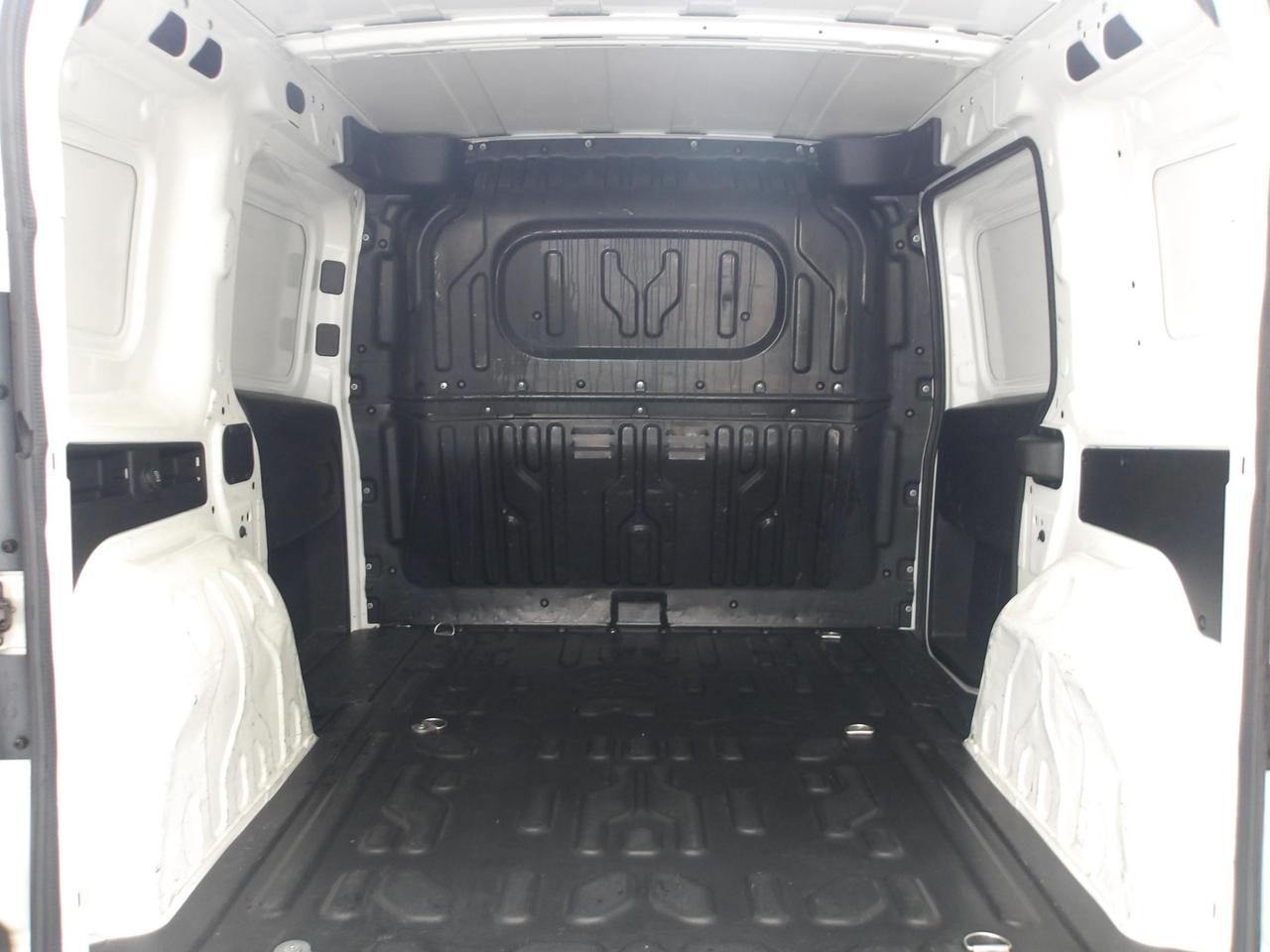 FIAT DOBLO' 1.6 jtdm 100cv sx kasten