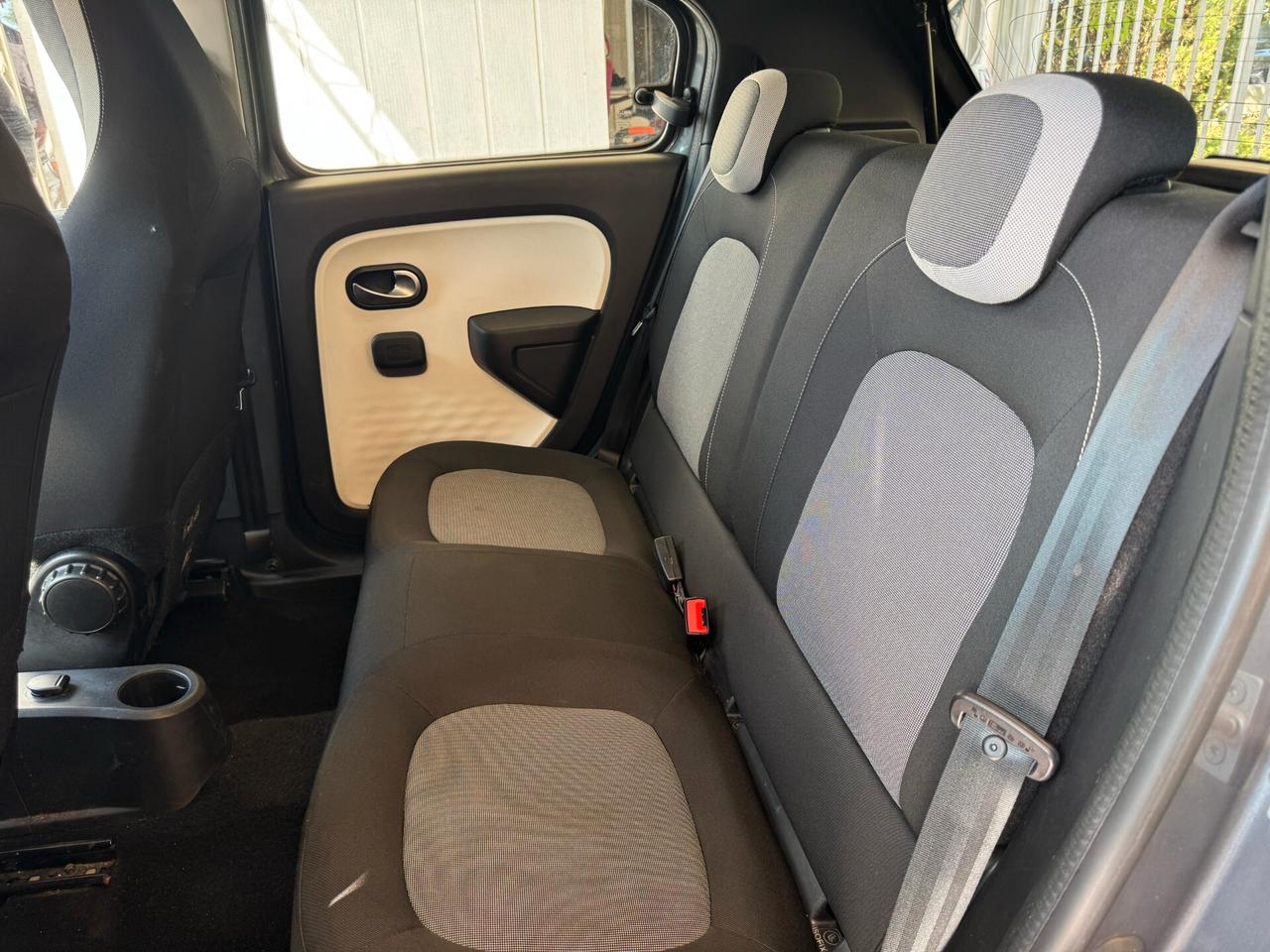 Renault Twingo SCe EDC Zen